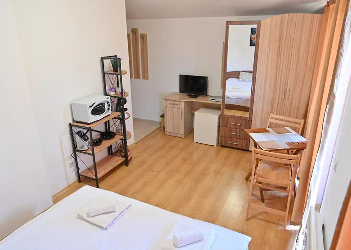 Charming With Mountain View - By Flat Mаnаger Apartman