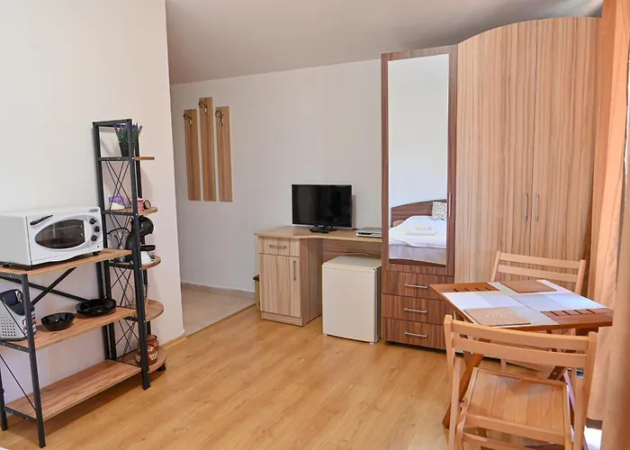 Apartman Charming With Mountain View - By Flat Mаnаger